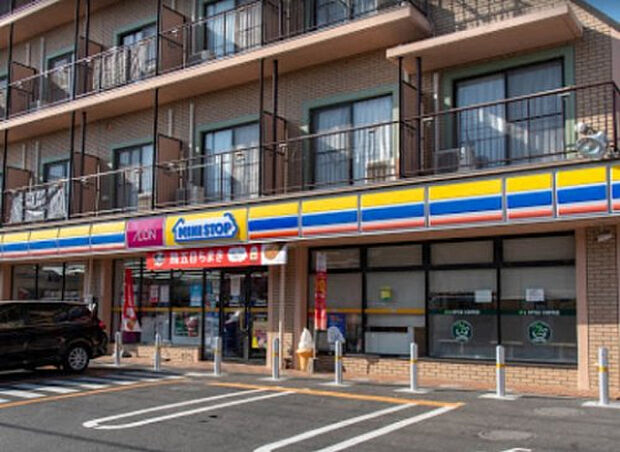 ミニストップ 町田和光学園前店(約154m)