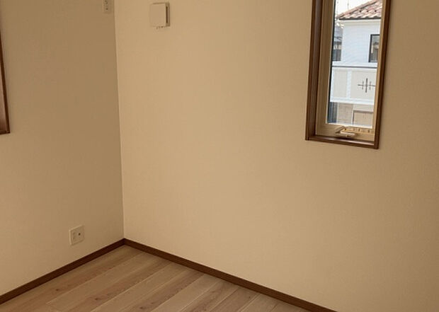 【子供部屋】子供が何人でも年齢によっては、受験時にしっかり壁のある個室があった方が良い場合もあります。難しい問題ですが、兄弟の人数や、性別や年齢差によって状況が異なりますので、数年後のこともしっかり考えましょう。