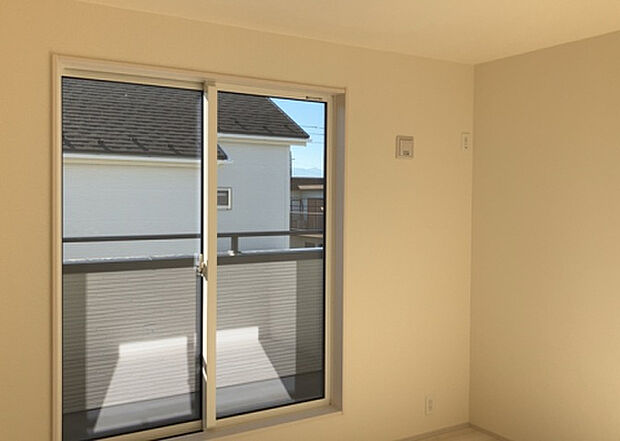 【子供部屋】子供が何人でも年齢によっては、受験時にしっかり壁のある個室があった方が良い場合もあります。難しい問題ですが、兄弟の人数や、性別や年齢差によって状況が異なりますので、数年後のこともしっかり考えましょう。