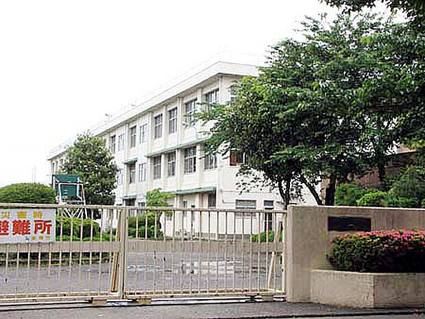 東原小学校(約631m)