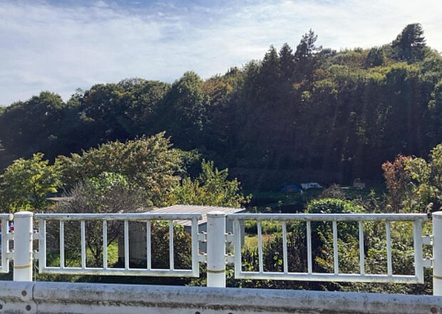 【物件からの展望_3】田園風景が味わえる土地に住みたい!海や山の見える自然豊かな土地に住みたい!などご要望に併せて当社営業がご提案させて頂きます。当社が抱えている数ある物件の中からお客様が納得する1件を一緒に探しましょう!