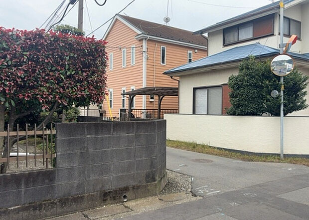 【物件からの展望_3】田園風景が味わえる土地に住みたい!海や山の見える自然豊かな土地に住みたい!などご要望に併せて当社営業がご提案させて頂きます。当社が抱えている数ある物件の中からお客様が納得する1件を一緒に探しましょう!