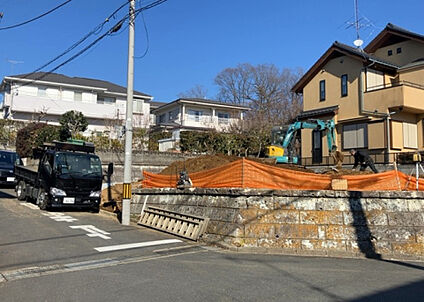 前面道路含む現地写真_3