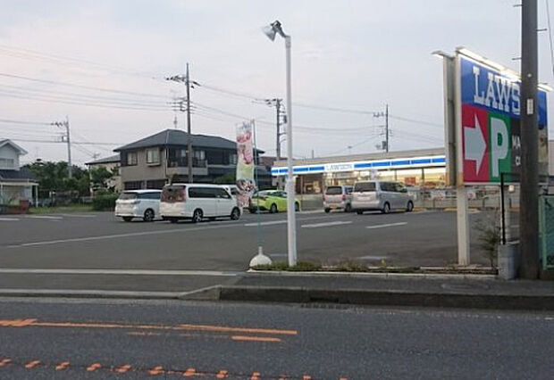ローソン 相模原田名陽原店(約129m)