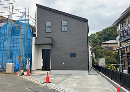 前面道路含む現地写真_2