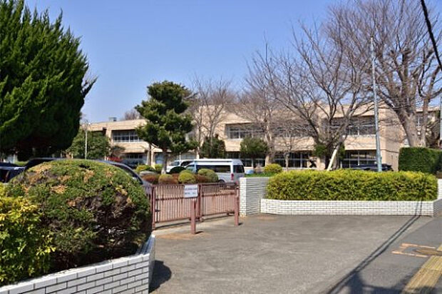 大野南中学校(約1,723m)