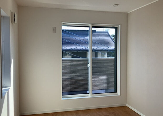 【子供部屋】子供が何人でも年齢によっては、受験時にしっかり壁のある個室があった方が良い場合もあります。難しい問題ですが、兄弟の人数や、性別や年齢差によって状況が異なりますので、数年後のこともしっかり考えましょう。