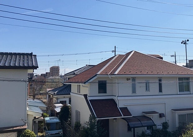 【物件からの展望】眺望を気にして物件を探す場合、前面に建物が建っていないか現地で確認しましょう！前面に建物があると景色はもちろん、日当たりや風通しにも影響が出てきます。住んだ時のことを想像しながら現地見学をしましょう。