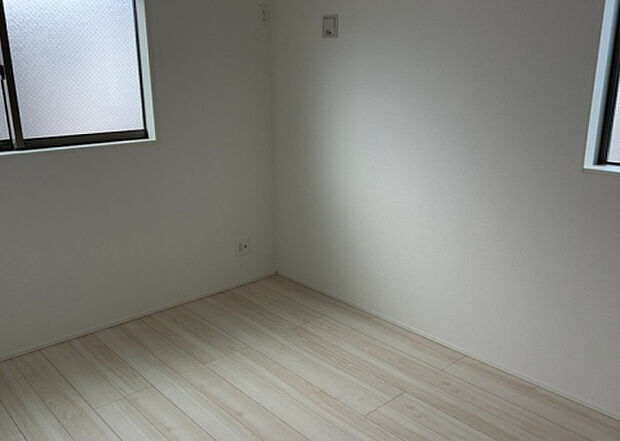 【子供部屋】子供が何人でも年齢によっては、受験時にしっかり壁のある個室があった方が良い場合もあります。難しい問題ですが、兄弟の人数や、性別や年齢差によって状況が異なりますので、数年後のこともしっかり考えましょう。