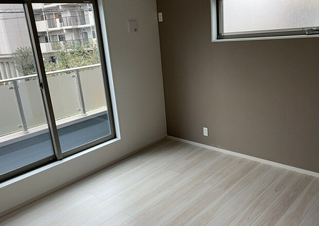 【子供部屋】子供が何人でも年齢によっては、受験時にしっかり壁のある個室があった方が良い場合もあります。難しい問題ですが、兄弟の人数や、性別や年齢差によって状況が異なりますので、数年後のこともしっかり考えましょう。