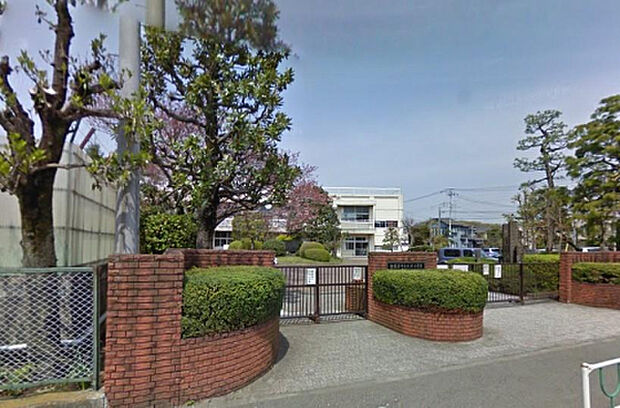 大沢小学校（約1,018m）