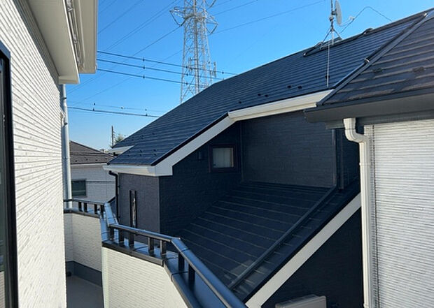 【物件からの展望】眺望を気にして物件を探す場合、前面に建物が建っていないか現地で確認しましょう！前面に建物があると景色はもちろん、日当たりや風通しにも影響が出てきます。住んだ時のことを想像しながら現地見学をしましょう。