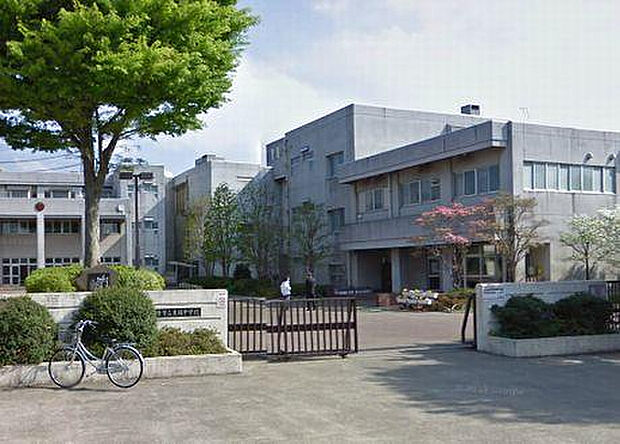 東林中学校(約1,821m)