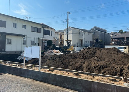 前面道路含む現地写真_3