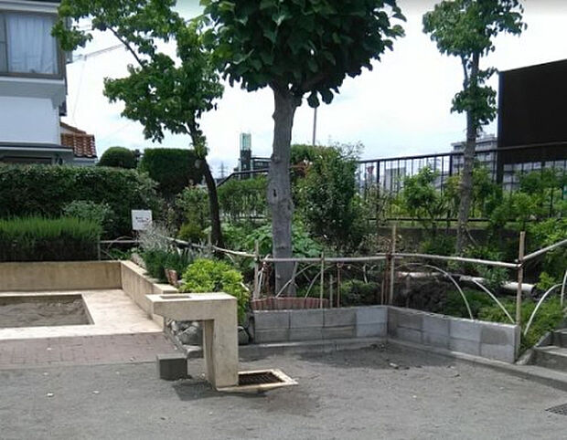 元横西公園(約213m)