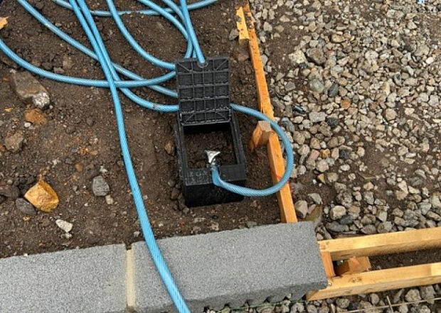 【その他設備】敷地内には、散水栓や立水栓があります。水道水を直接利用できるため、水を運ぶ手間を省くことが出来ます。大量の水を必要とする洗車作業や清掃などに役立ちます。その他設備とあわせて、現地でご確認ください。