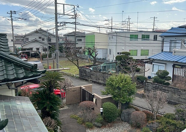【物件からの展望】眺望を気にして物件を探す場合、前面に建物が建っていないか現地で確認しましょう！前面に建物があると景色はもちろん、日当たりや風通しにも影響が出てきます。住んだ時のことを想像しながら現地見学をしましょう。