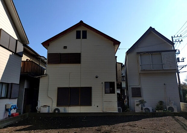 【外観_2】外観は建物の第一印象を決める重要な要素です。複数の方向から見ることで、建物の存在感や周辺との調和、デザインの良さなどがより明確に分かります。お気に入りの建物を見つけてみてください。