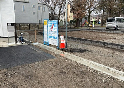 前面道路含む現地写真_2