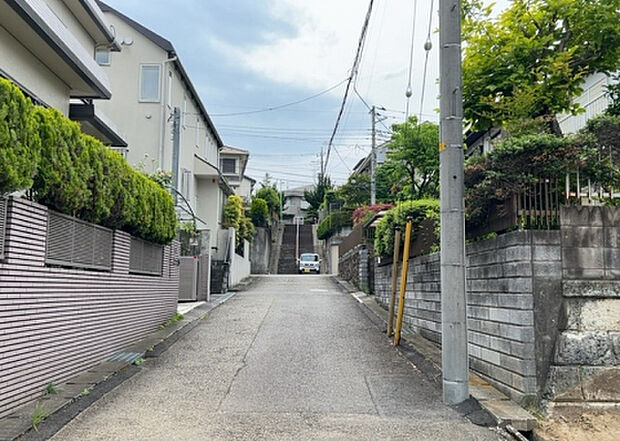 【物件からの展望_3】田園風景が味わえる土地に住みたい!海や山の見える自然豊かな土地に住みたい!などご要望に併せて当社営業がご提案させて頂きます。当社が抱えている数ある物件の中からお客様が納得する1件を一緒に探しましょう!