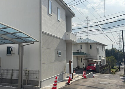 前面道路含む現地写真_2