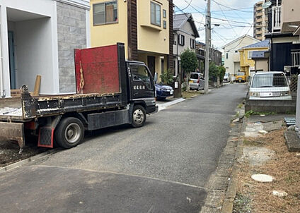 前面道路含む現地写真_2
