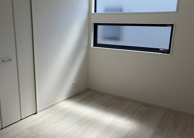 【子供部屋】子供が何人でも年齢によっては、受験時にしっかり壁のある個室があった方が良い場合もあります。難しい問題ですが、兄弟の人数や、性別や年齢差によって状況が異なりますので、数年後のこともしっかり考えましょう。