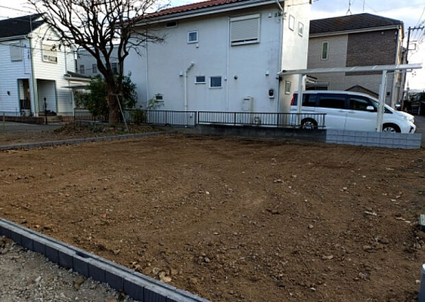 【外観_2】外観は建物の第一印象を決める重要な要素です。複数の方向から見ることで、建物の存在感や周辺との調和、デザインの良さなどがより明確に分かります。お気に入りの建物を見つけてみてください。