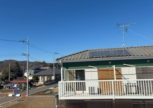 【物件からの展望】眺望を気にして物件を探す場合、前面に建物が建っていないか現地で確認しましょう！前面に建物があると景色はもちろん、日当たりや風通しにも影響が出てきます。住んだ時のことを想像しながら現地見学をしましょう。