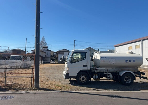 【物件からの展望_2】眺望を気にして物件を探す場合、前面に建物が建っていないか現地で確認しましょう！前面に建物があると景色はもちろん、日当たりや風通しにも影響が出てきます。住んだ時のことを想像しながら現地見学をしましょう。