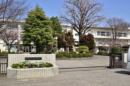 谷口台小学校 413m(徒歩6分)