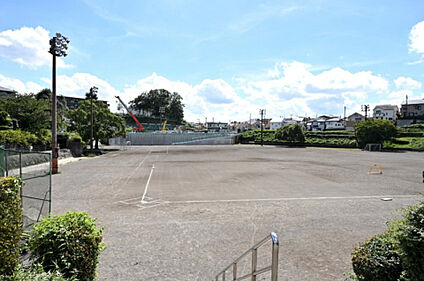 深堀中央公園 1257m(徒歩16分)