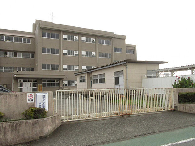 東名中学校（約1,388m）