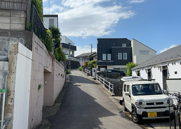 【物件からの展望_3】田園風景が味わえる土地に住みたい!海や山の見える自然豊かな土地に住みたい!などご要望に併せて当社営業がご提案させて頂きます。当社が抱えている数ある物件の中からお客様が納得する1件を一緒に探しましょう!