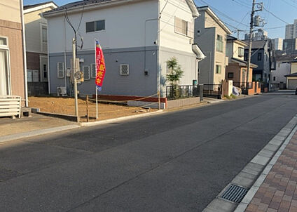 前面道路含む現地写真_3