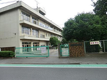 上溝小学校 896m(徒歩12分)