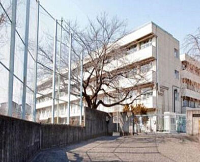 山崎中学校 840m(徒歩11分)