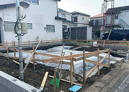 前面道路含む現地写真_3