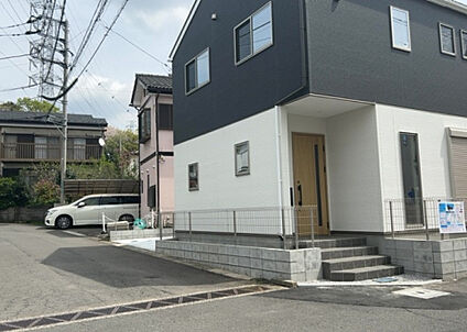 前面道路含む現地写真_2
