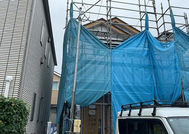 【外観_2】外観は建物の第一印象を決める重要な要素です。複数の方向から見ることで、建物の存在感や周辺との調和、デザインの良さなどがより明確に分かります。お気に入りの建物を見つけてみてください。