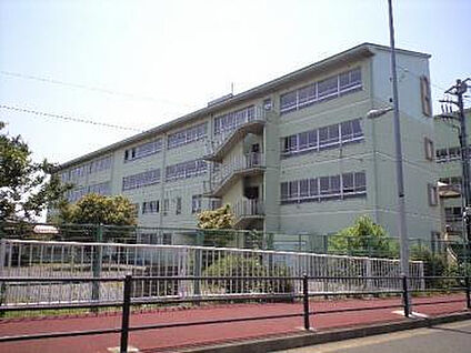 相川小学校 842m(徒歩11分)