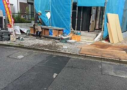 前面道路含む現地写真_3