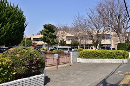 大野南中学校 379m(徒歩5分)