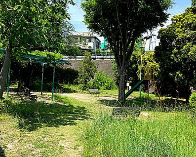 堰の山児童公園 12m(徒歩1分)