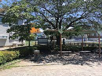 上中村子供広場 1129m(徒歩15分)