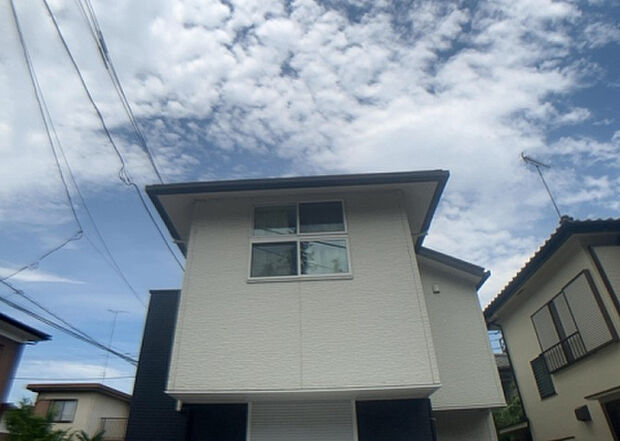 【物件からの展望_2】眺望を気にして物件を探す場合、前面に建物が建っていないか現地で確認しましょう!前面に建物があると景色はもちろん、日当たりや風通しにも影響が出てきます。住んだ時のことを想像しながら現地見学をしましょう。