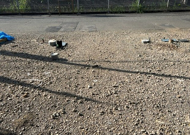 【庭_2】庭のある家に住むことのメリットとして、子どもたちの遊び場を確保できること、ガーデニングや家庭菜園を楽しめること、明るさを確保できることがあります。また、配置を工夫することでプライバシーが確保できます。