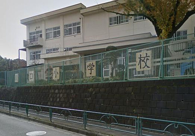 川口小学校（約741m）