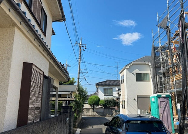 【物件からの展望】眺望を気にして物件を探す場合、前面に建物が建っていないか現地で確認しましょう!前面に建物があると景色はもちろん、日当たりや風通しにも影響が出てきます。住んだ時のことを想像しながら現地見学をしましょう。