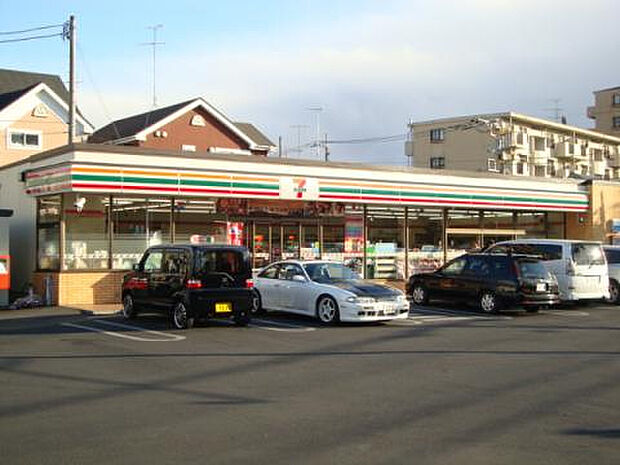 セブンイレブン 座間ひばりが丘一丁目店(約483m)